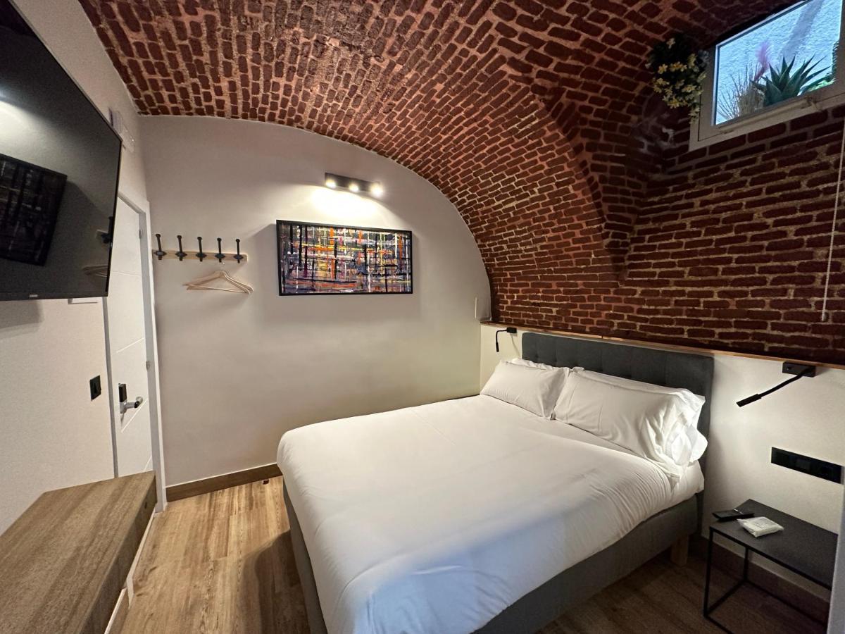 Pacorooms Madrid Bagian luar foto