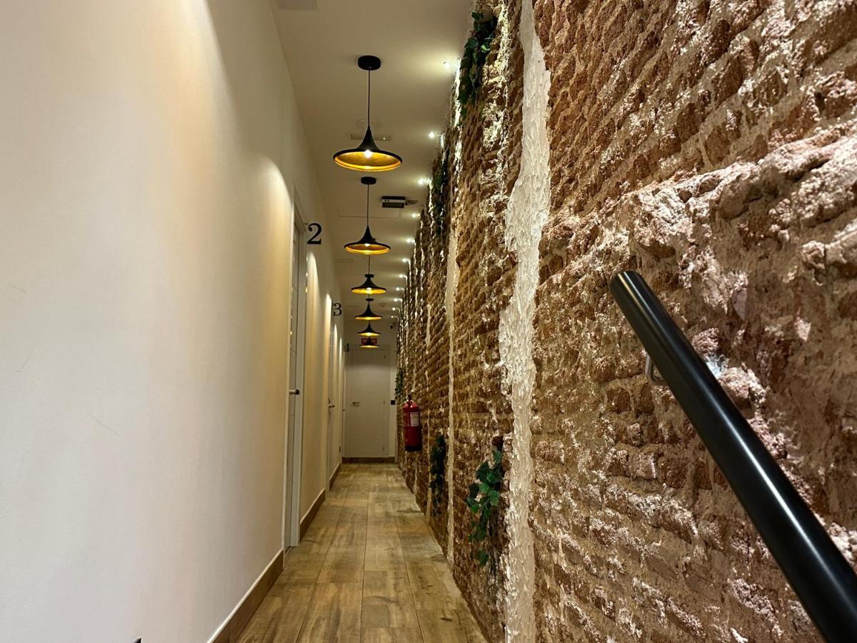 Pacorooms Madrid Bagian luar foto